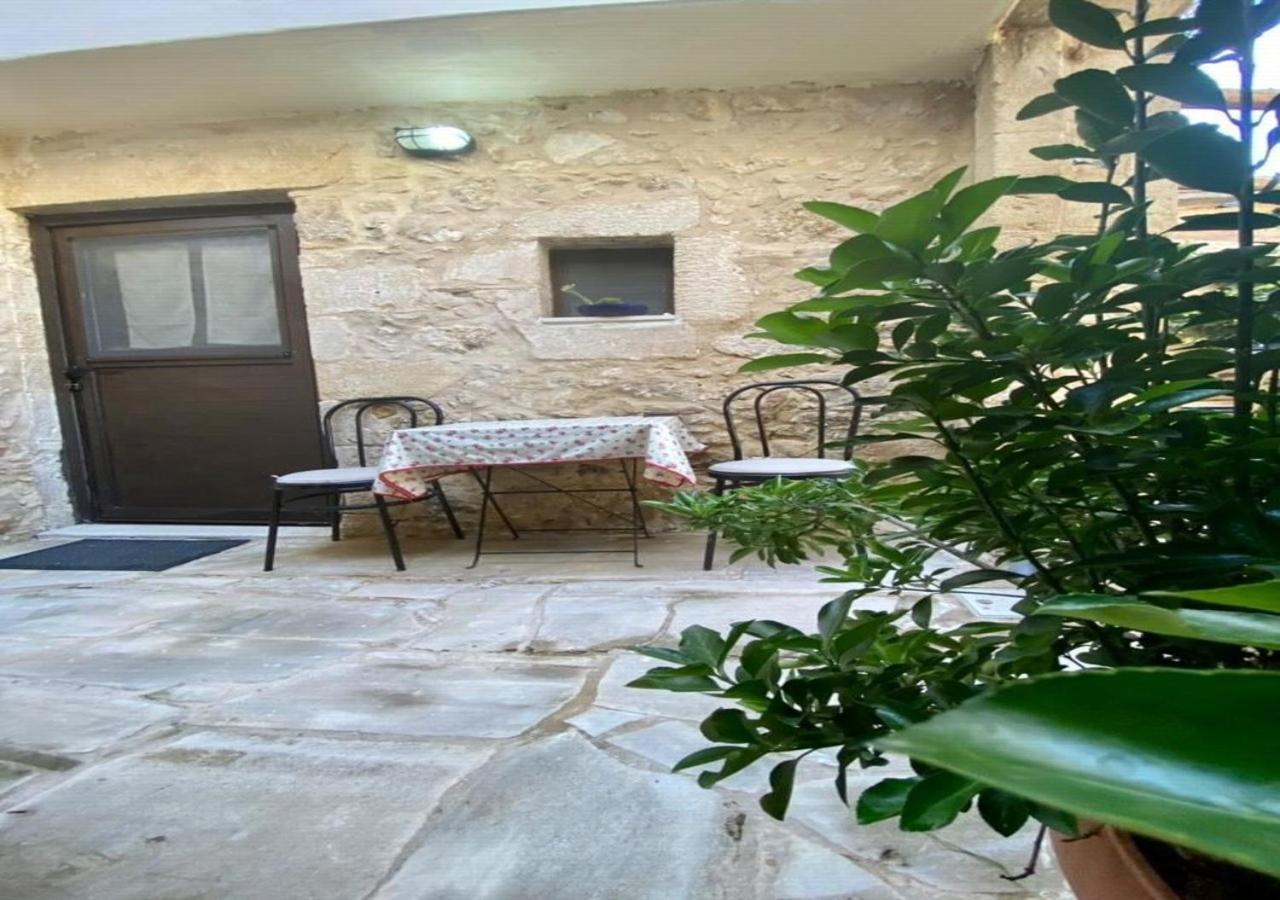 Nikos Traditional House Maláthiros Екстериор снимка